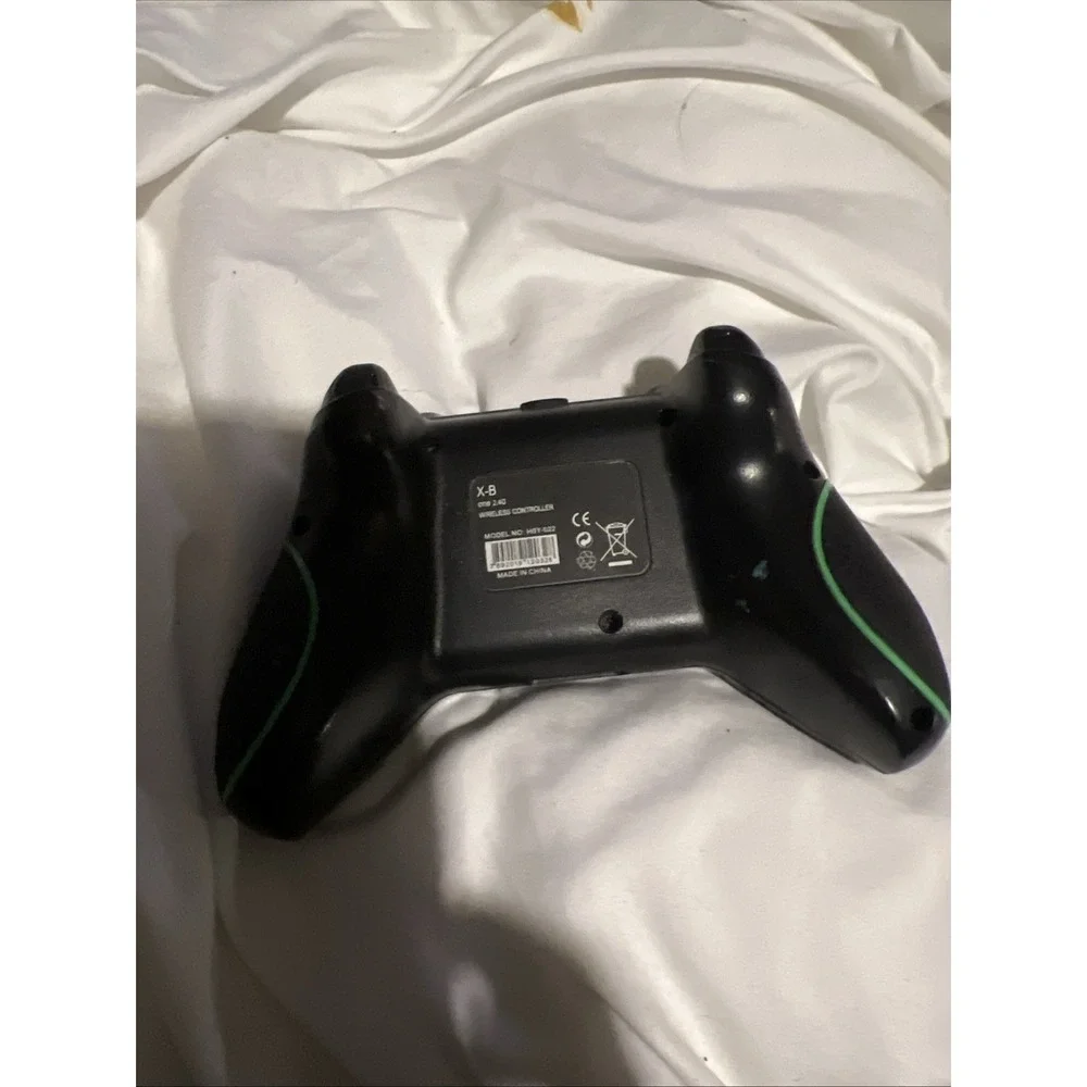 Genuine Microsoft Xbox One Wireless Controller Model Hsy-022 Black (Untested) - Picture 4 of 5